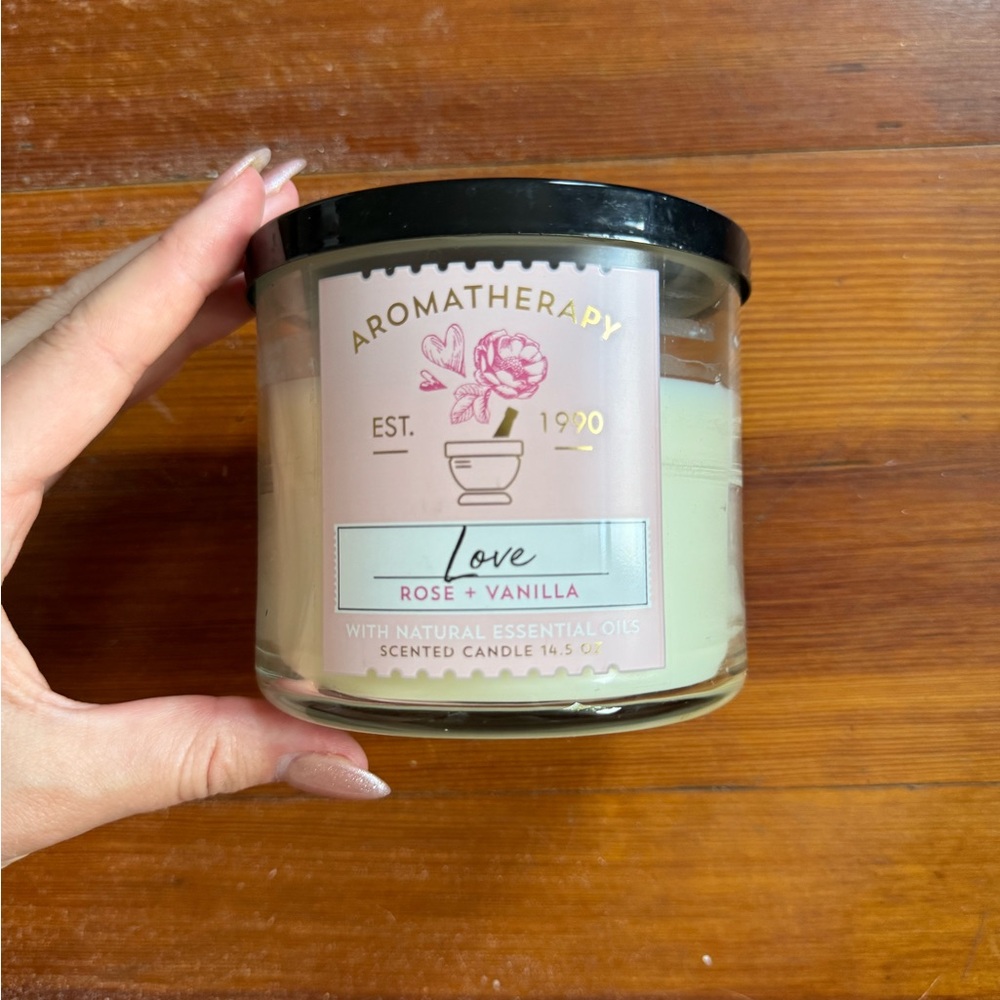 Bath & Body Works Rose Water + Vanilla candle